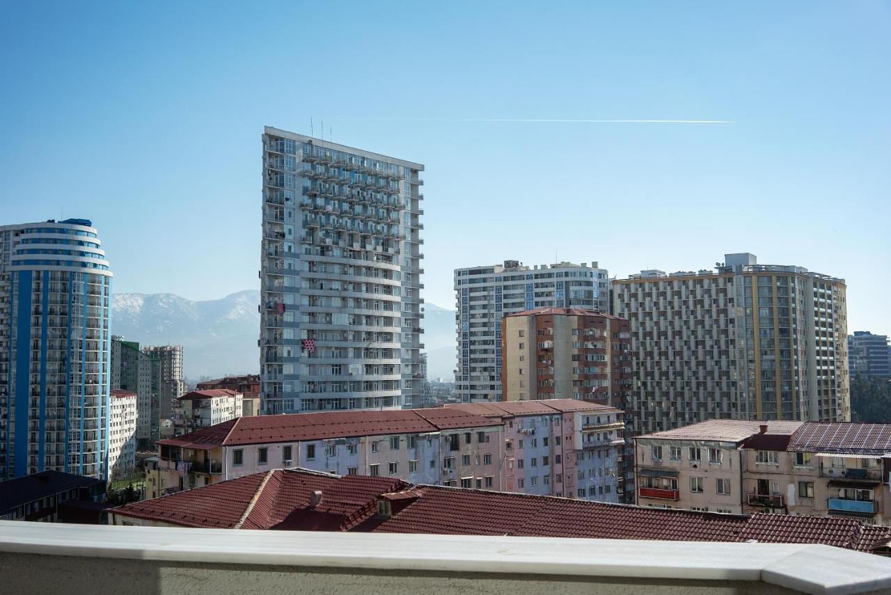Sea Tower Apart 12 Батуми Екстериор снимка